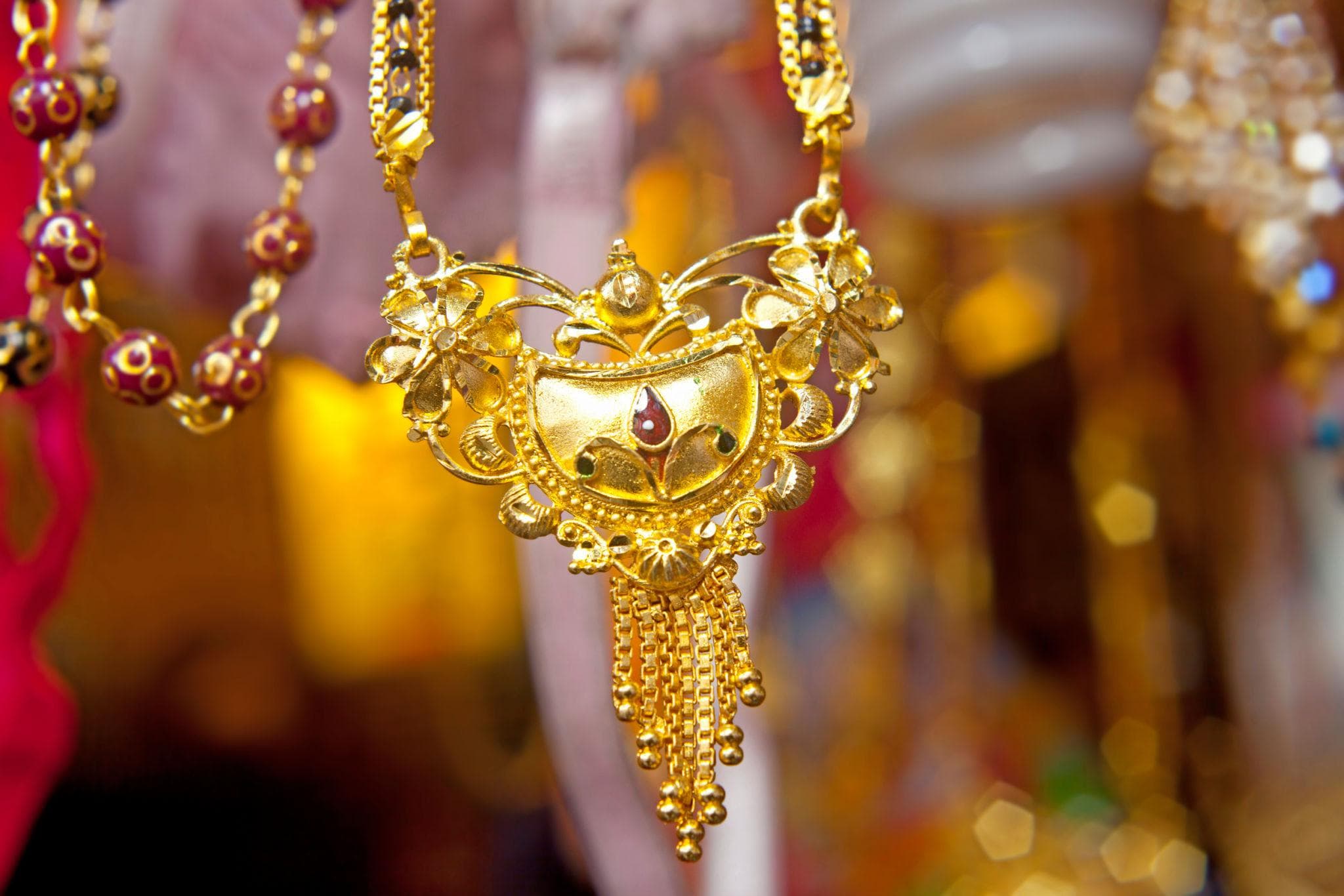 India Tightens Gold Jewellery Imports — Big Impact on Prices & Buyers (April 2026